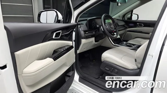 Kia Carnival — фото 10