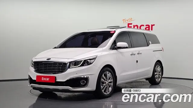 Kia Carnival — фото 1