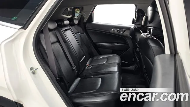 Kia Sportage — фото 11