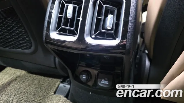 Kia Sorento — фото 38