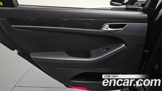 Genesis G80 — фото 25