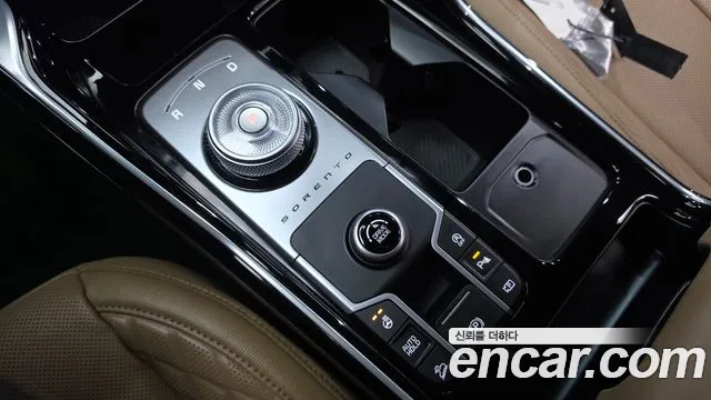Kia Sorento — фото 8