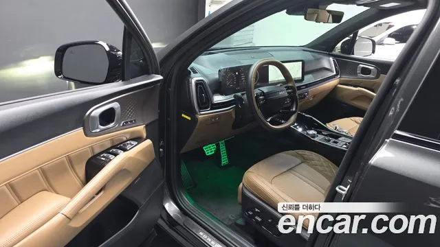 Kia Sorento — фото 9