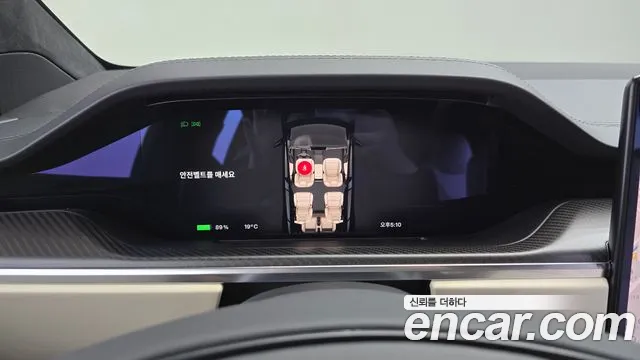 Tesla Model X — фото 12
