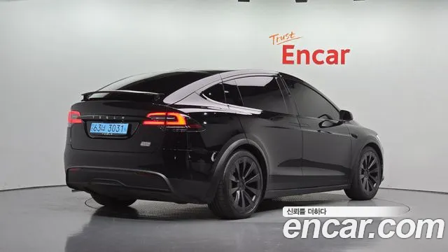 Tesla Model X — фото 2