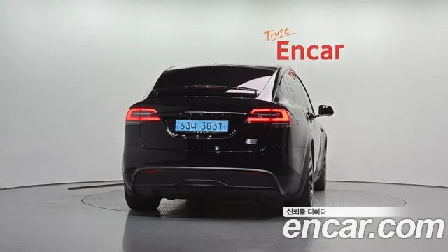 Tesla Model X — фото 4