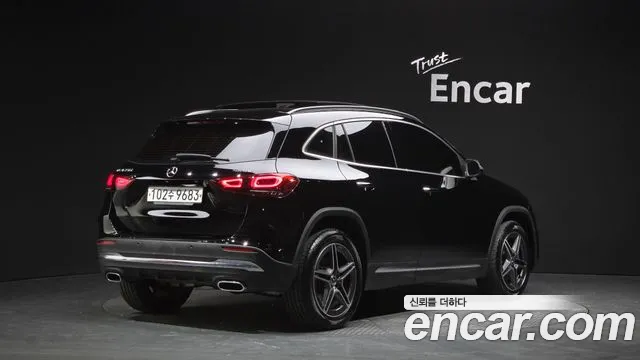 Mercedes-Benz GLA-Class — фото 1