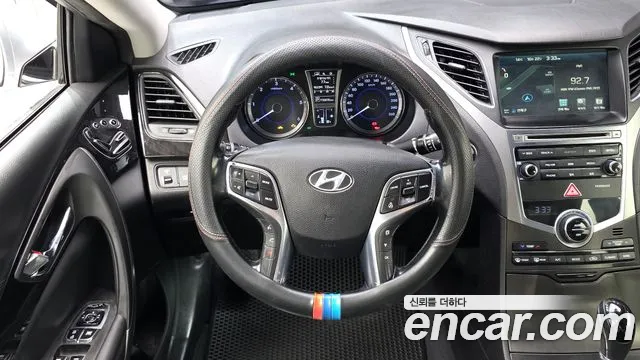Hyundai Grandeur — фото 13