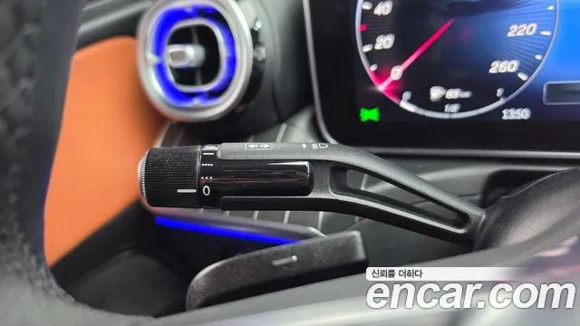 Mercedes-Benz C-Class — фото 37
