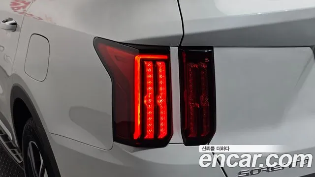 Kia Sorento — фото 23