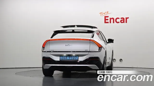 Kia EV6 — фото 3