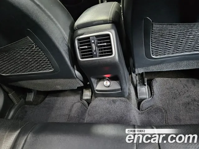 Kia Sportage — фото 17