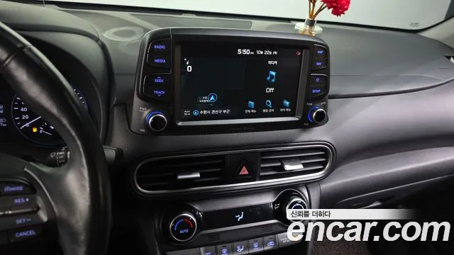 Hyundai Kona — фото 14