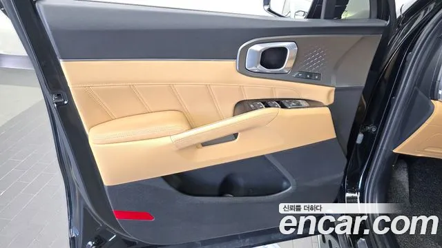 Kia Sorento — фото 24