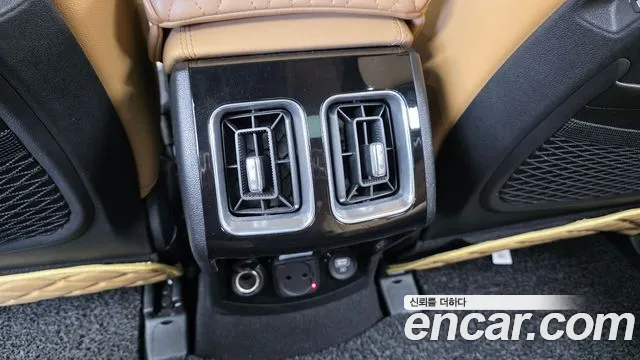 Kia Sorento — фото 32