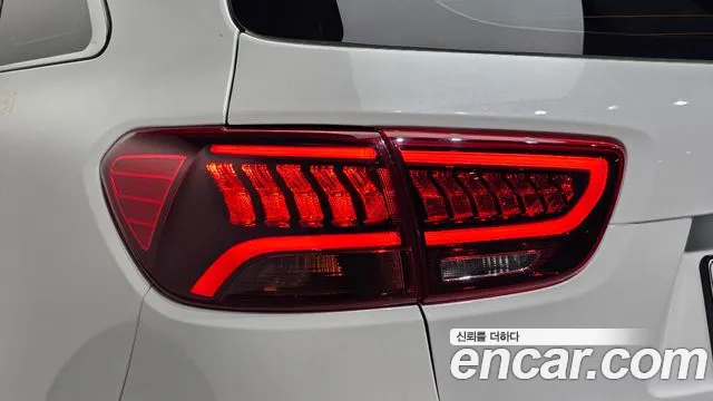 Kia Sorento — фото 23