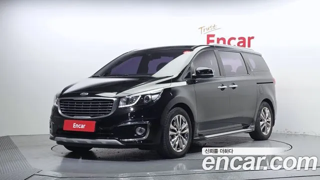 Kia Carnival — фото 1