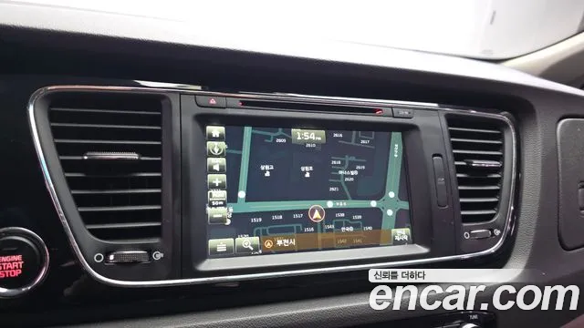 Kia Carnival — фото 15
