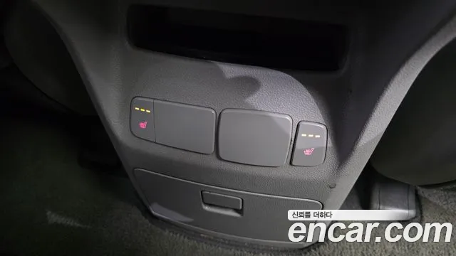 Kia Carnival — фото 20