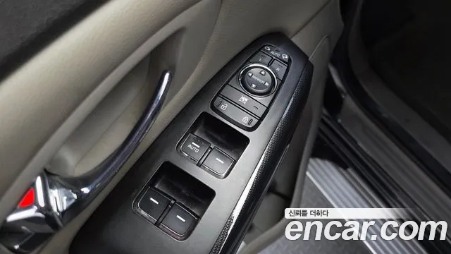 Kia Carnival — фото 27