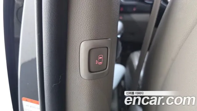 Kia Carnival — фото 29