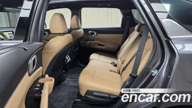 Kia Sorento — фото 26
