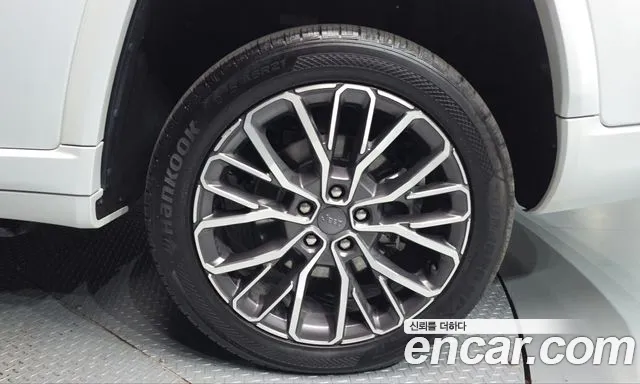 Jeep Cherokee — фото 21