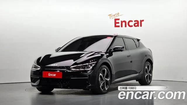 Kia EV6 — фото 1