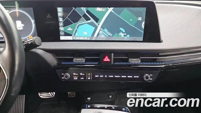 Kia EV6 — фото 13