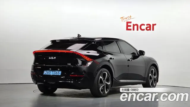 Kia EV6 — фото 2
