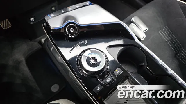 Kia EV6 — фото 9