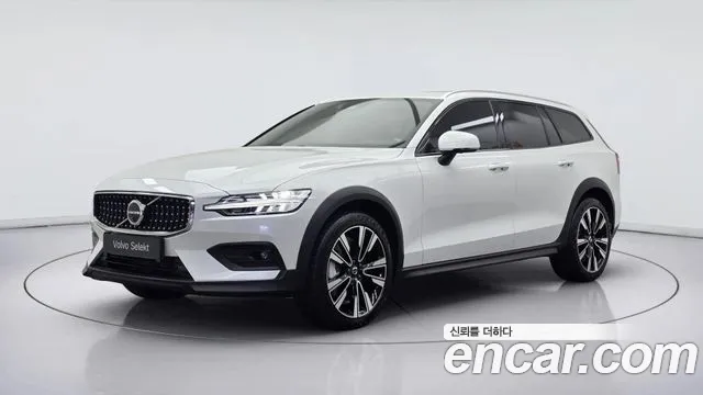 Volvo V60 — фото 1