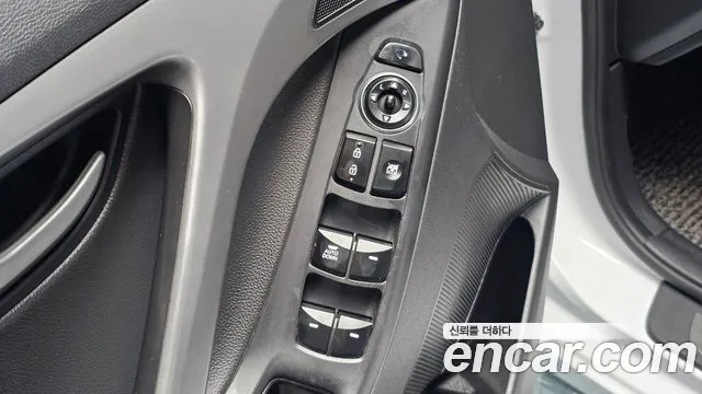 Hyundai Avante — фото 17