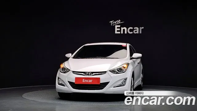 Hyundai Avante — фото 3