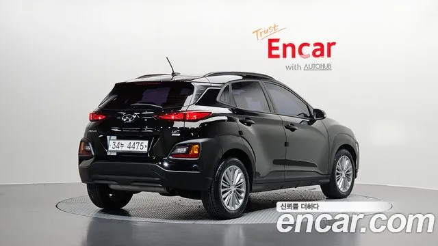 Hyundai Kona — фото 1