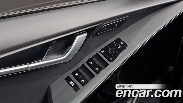 Kia Niro — фото 18
