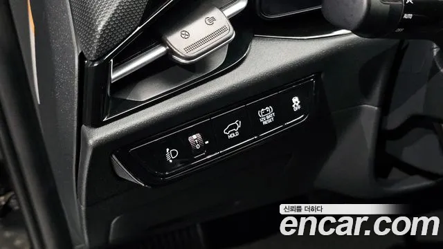 Kia Niro — фото 20