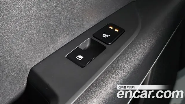 Kia Niro — фото 28