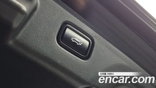 Kia Niro — фото 30