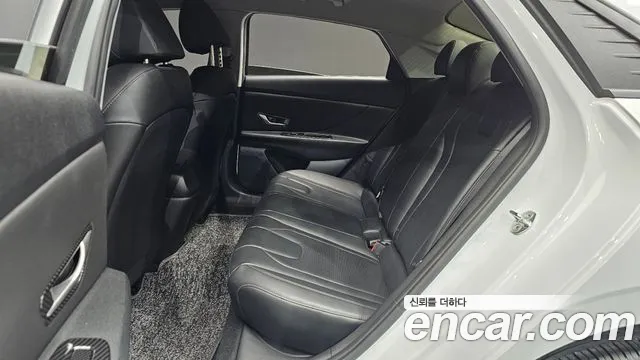 Hyundai Avante — фото 11