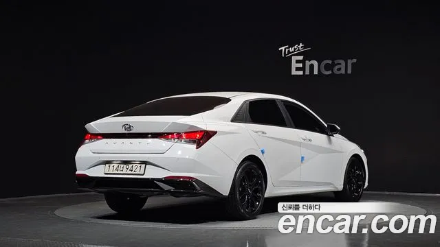 Hyundai Avante — фото 2