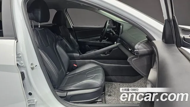 Hyundai Avante — фото 26