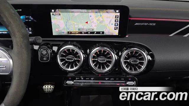 Mercedes-Benz CLA-Class — фото 13