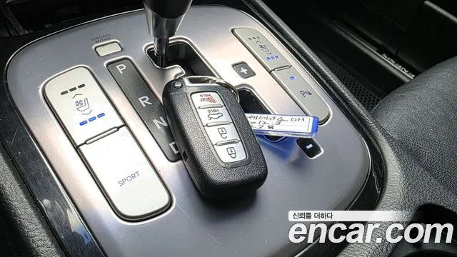 Hyundai Genesis — фото 30