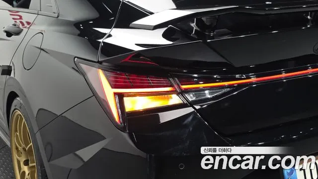 Hyundai Avante — фото 23