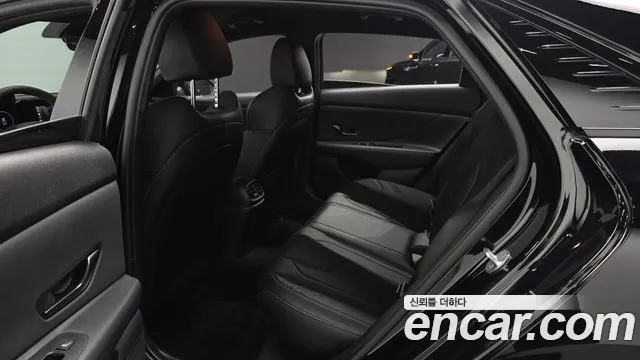 Hyundai Avante — фото 10