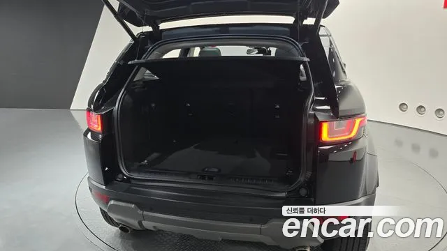 Land Rover Range Rover Evoque — фото 27
