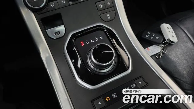 Land Rover Range Rover Evoque — фото 9