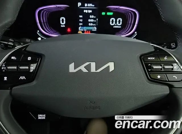 Kia Niro — фото 12