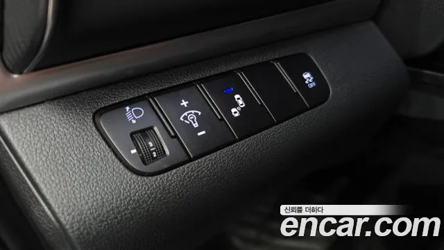 Hyundai Avante — фото 16